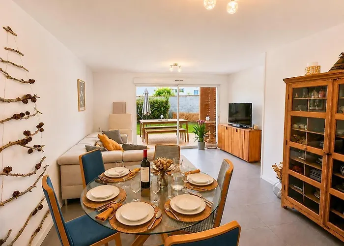 Maison T4, Jardin 200 M2, Terrasse, Parking, Velos