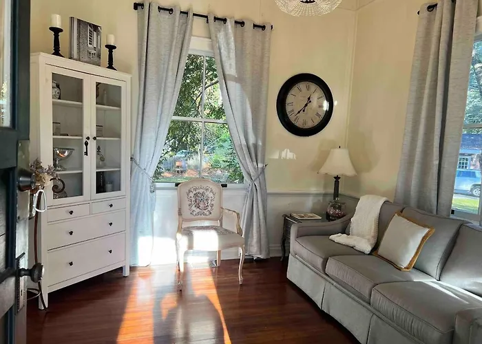 Historic Summerville Dwtn Extended Stay 30 Day Min