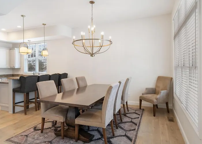 Discover Luxury At Wanderlust 36 In Bay Harbor, Featuring 4 Bedrooms And Great Amenities.
