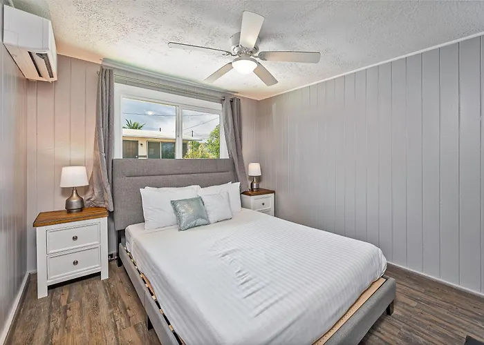 Renovated Steps To The Beach Cottage In Ewa Beach Serene Home C