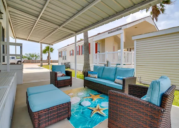 5 Mi To Beach: Family Fun, Modern With Great Views