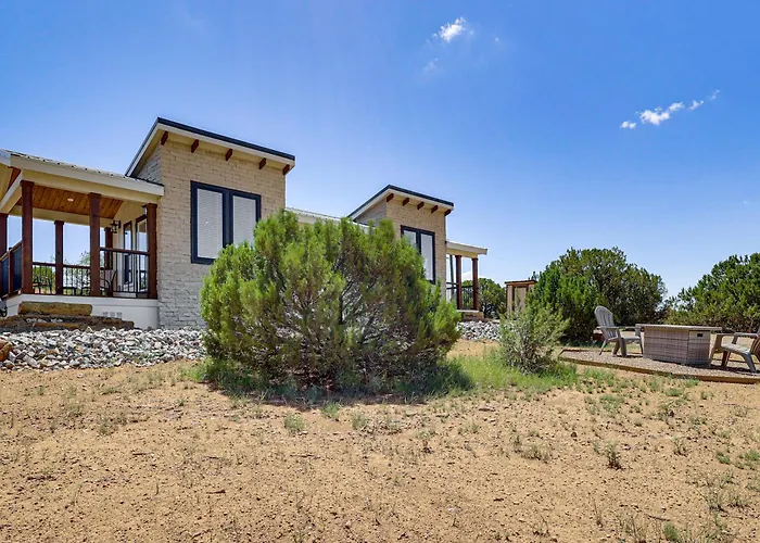 Secluded Tiny Home On 1 Acre Near Dtwn Silver City