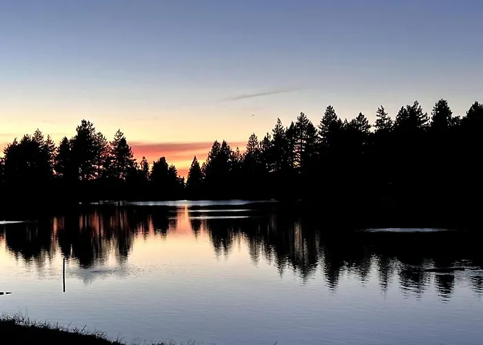 Cute Quiet Cottage In The San Bernardino Mountains For A Peaceful Family Retreat In Green Valley Lake, California
