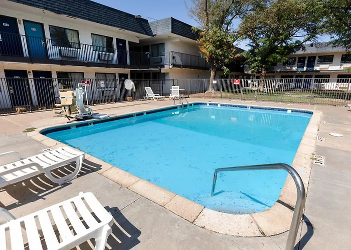 Lubbock Inn & Suites