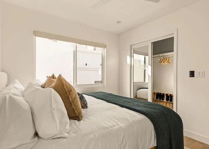 Tide House Hermosa Beach - No 4 - 2Bd W Parking