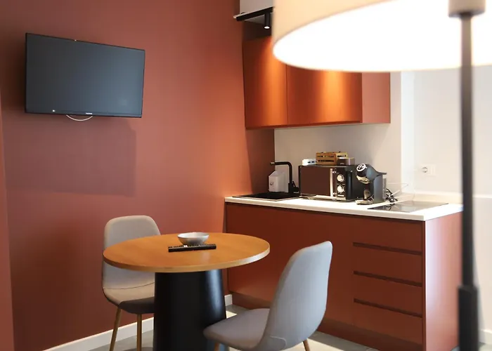 Totonno'S Rooms