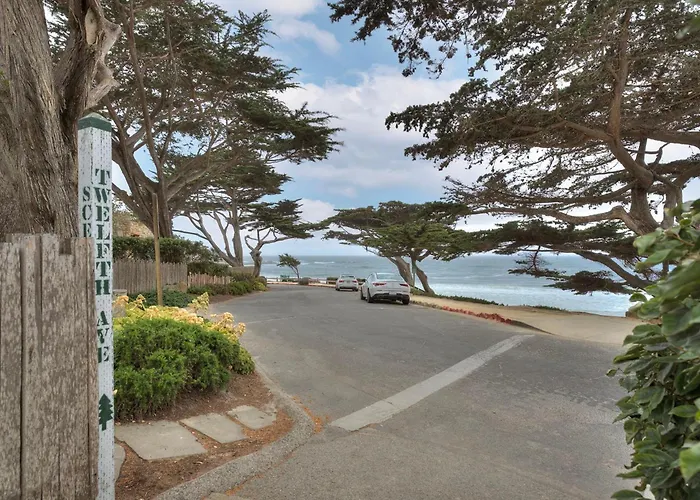 3936 Coastal Cottage