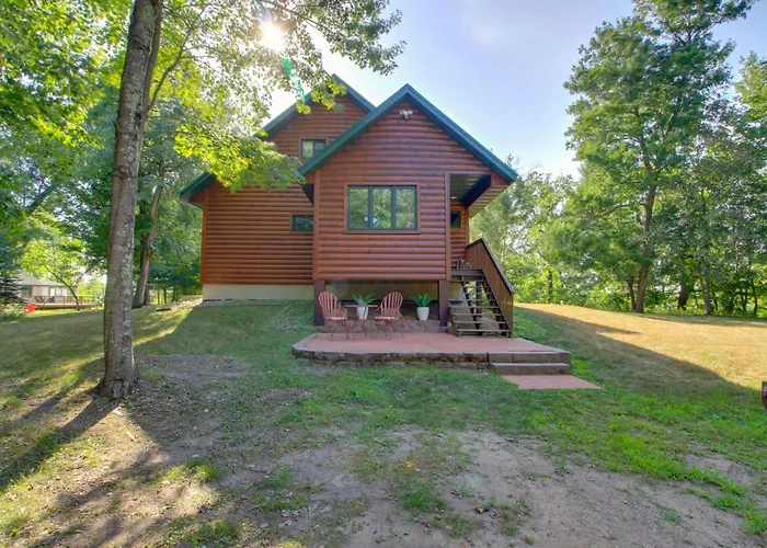 Enjoy The Colors Of Fall At The Lake House