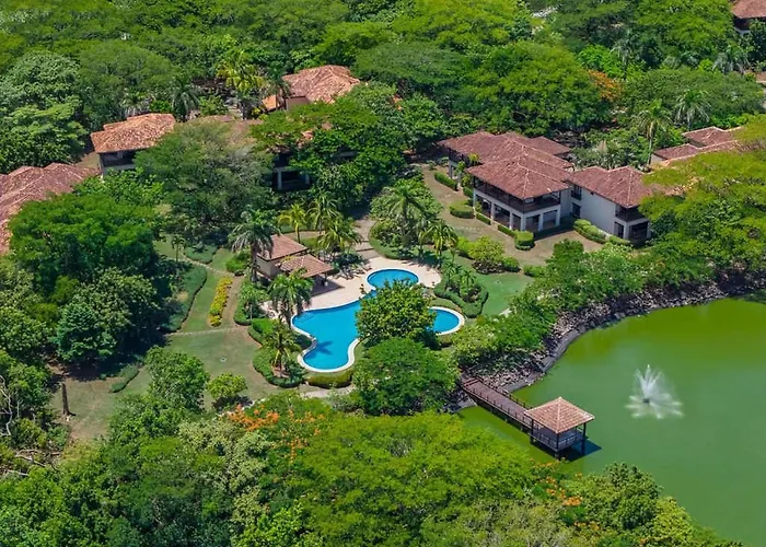 Tropical Villa In Hacienda Pinilla