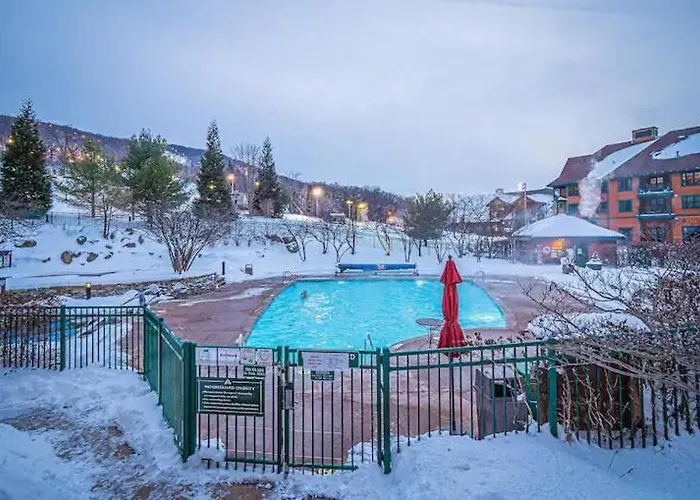 Fall Foliage Getaway Mountain Creek Condo 1 Bedroom Pool & Hot Tub