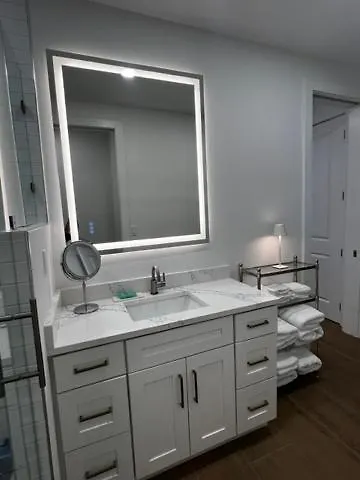 Bahama Beach Club Luxury 4 Bedroom 3 Bathroom Beachfron Condo