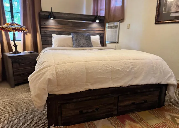 Frontier Suite At St. George Flats