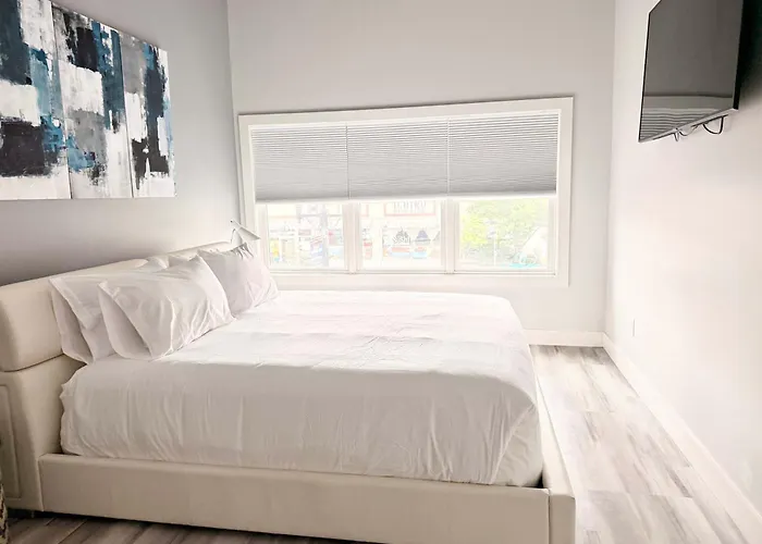 The Flatts At North Shore A Modern Downtown Stay