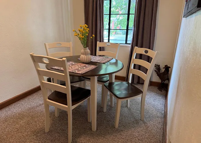 Frontier Suite At St. George Flats