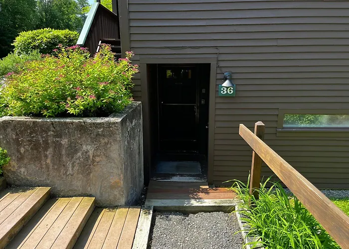 Mountain Meadows Getaway - Walk To Village Center