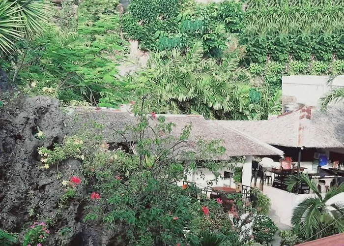 Avana Hills Boracay Prime - Travelers 1