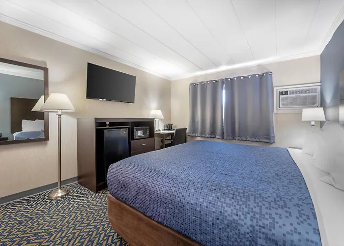 Econo Lodge Hicksville - Long Island