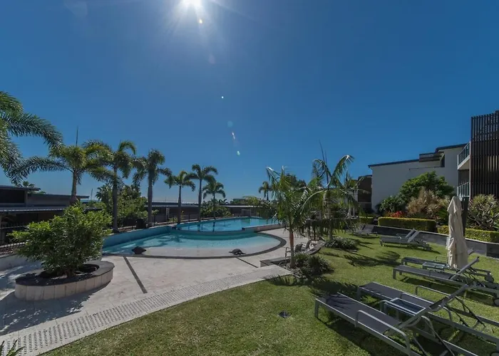 Executive On Whisper Bay - Cannonvale