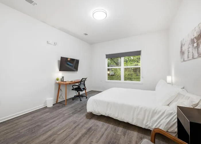 Silver Comet Motel Modern Boutique Suite