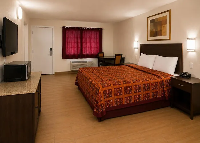 Thirf-T-Lodge Motel