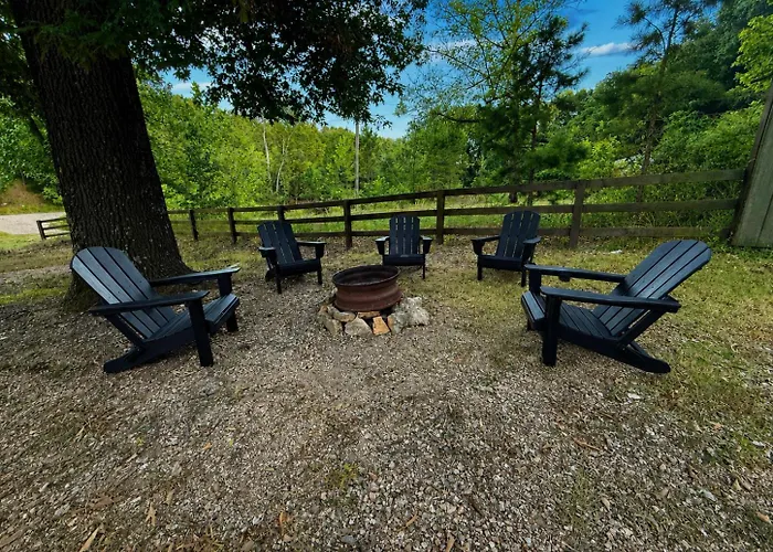 The Grove 2 Rustic River Lodge Room