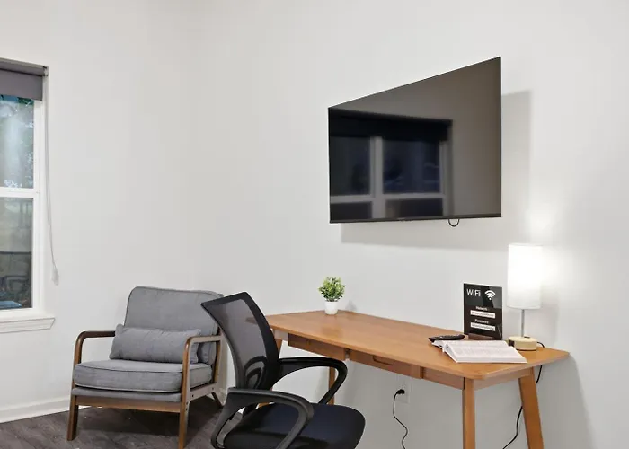 Silver Comet Motel Modern Boutique Suite