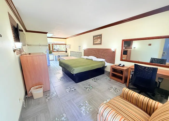 Economy Inn Cuyahoga Falls
