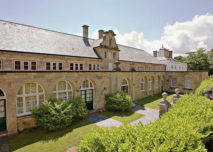 2 The Courtyard