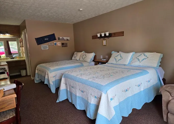 Bay Springs Country Inn & Marina