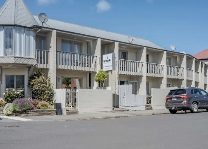 Akaroa Vista Apartment With Car Park