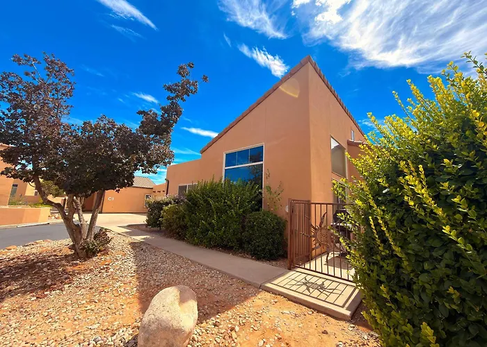 Desert Hideaway #C2