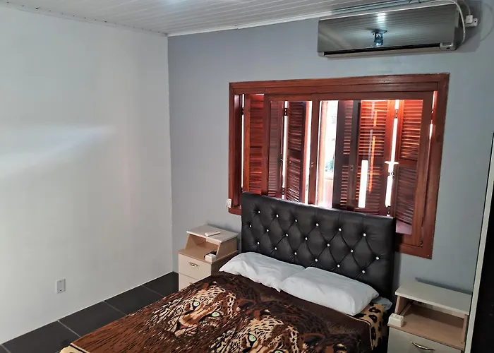 Hostel 5 km from Feevale&1 km from Faixa 239