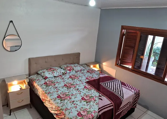 Hostel 5 km from Feevale&1 km from Faixa 239