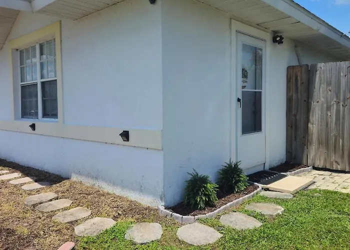 Private Studio Near Hospitals Monthly Stays