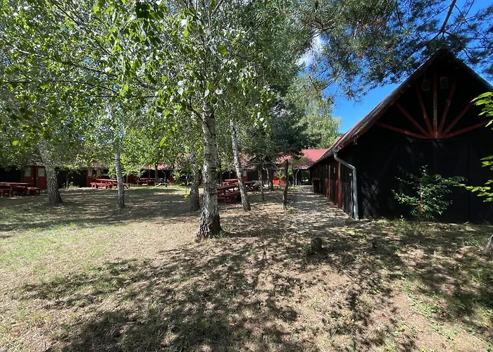 Nyirfaliget Guesthouse & Camping