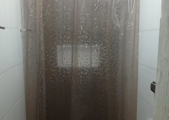 Quarto confortavel com garagem exclusiva