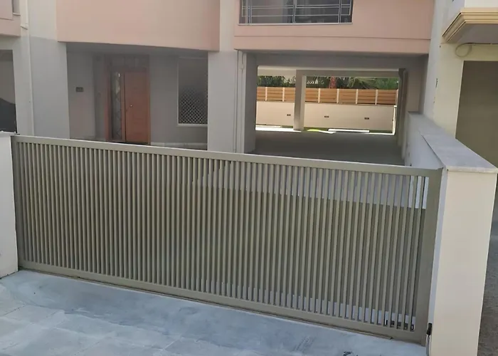 Ioanna'S Luxury Two Bedroom Apartment
