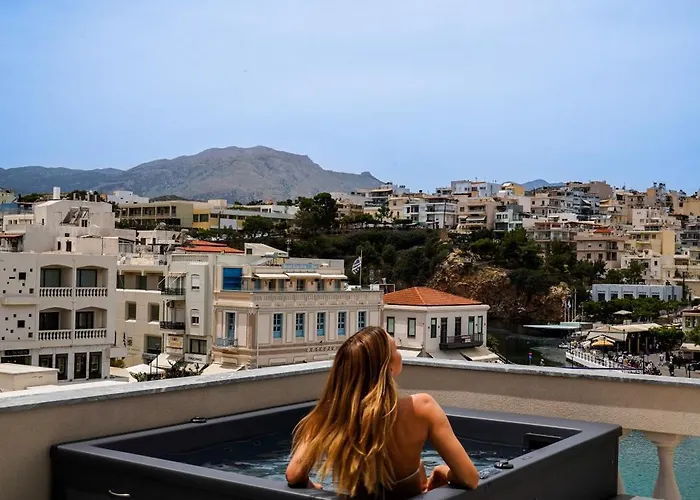 Luxury Suites By Lato