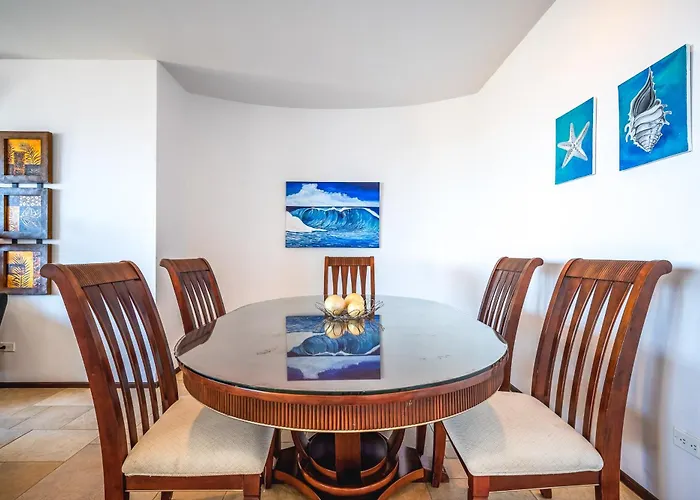 Relaxing 3Br Ocean-View Condo | 2 Balconies