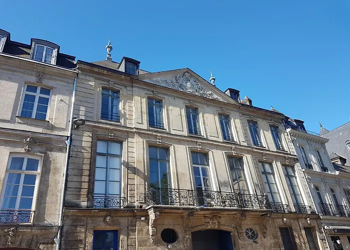 Fiquet De Normanville Pour Votre Bien Etre En Plein Coeur Historique
