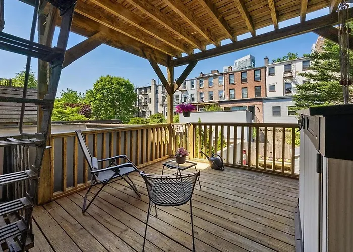 Historic 1869 Brownstone 15 Min To Nyc Downtown