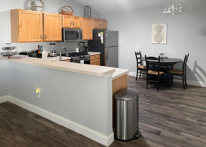 The Villages 2Br Vacation Home, Lanai & Golf Cart