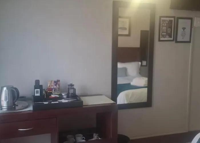 Klyne Jiweel Guesthouse