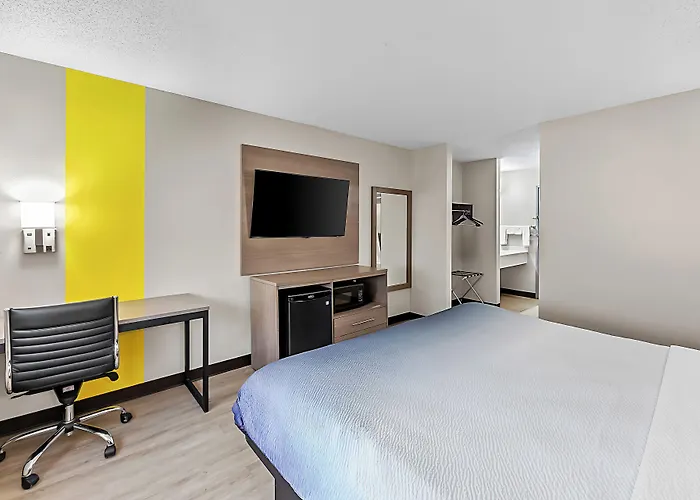 Super 8 By Wyndham Marston