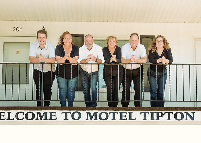 Motel Tipton