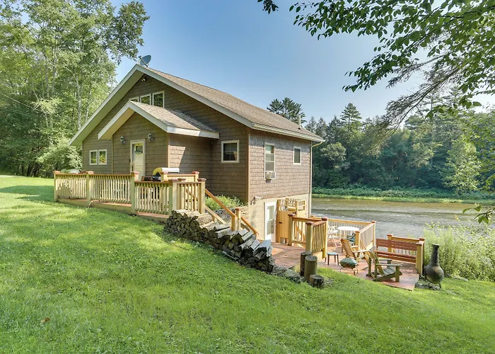Pet-Friendly Hancock Home On The Delaware River!