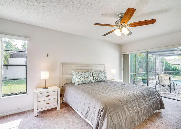 Fort Myers Home, Lanai & Private, Heated Pool