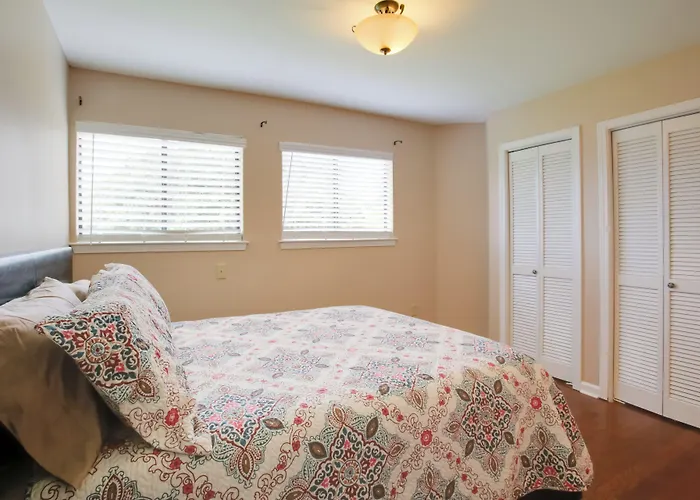 Baton Rouge Townhome W/ Pool Access - 7 Mi To Lsu!
