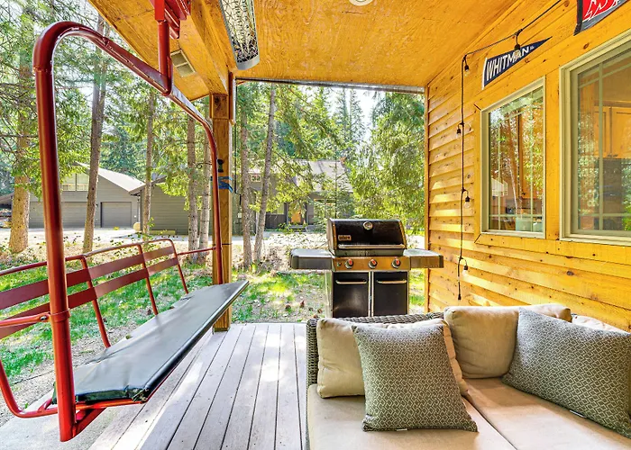 Cle Elum Lake Home W/ Hot Tub & Mountain Views