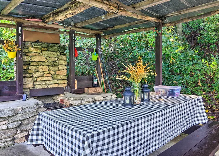 Shaw Creek Cottage W/ Fire Pit & Forest Views